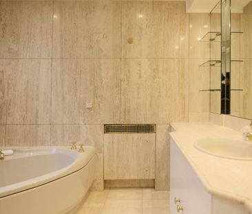 Avenue Road St Johns Wood NW8 - Photo 3