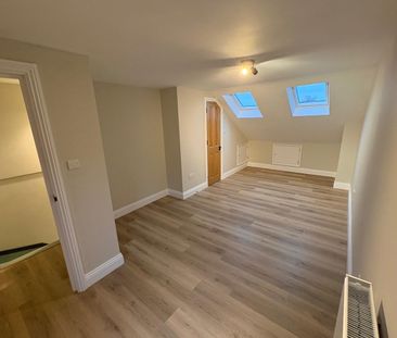 4 Bed End Terrace, Thornhill Road, CR0 - Photo 4