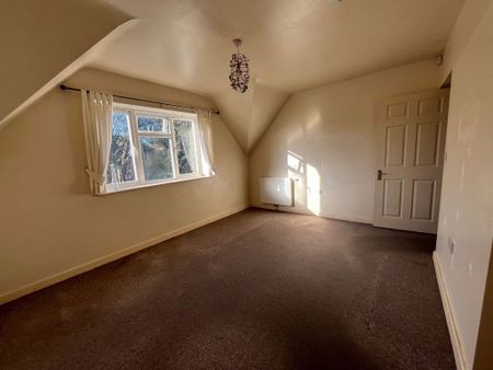 PORTCHESTER ROAD, SPRINGBOURNE - Photo 2