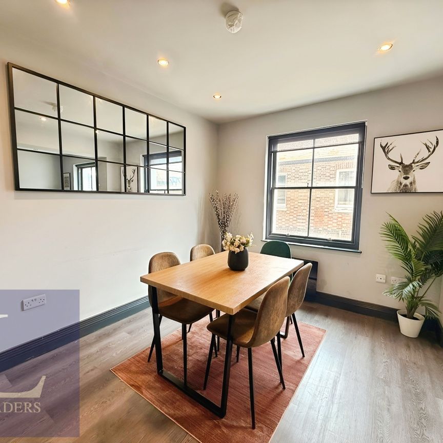 2 bedroom apartment to rent Ship Street, BN1 - Photo 1