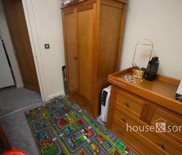 Queens Park Avenue, BH8 - Photo 5