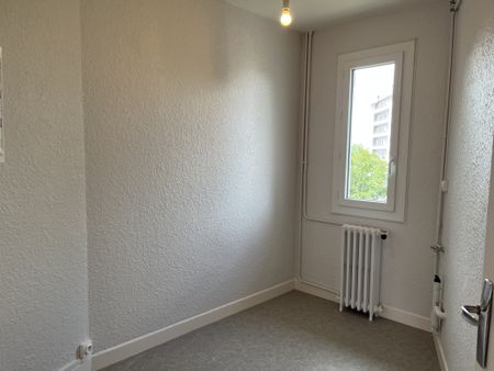 PAU PROCHE UNIVERSITE - T5 - Photo 2