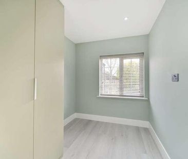 Yeomans Mews, Whitton, TW7 - Photo 3