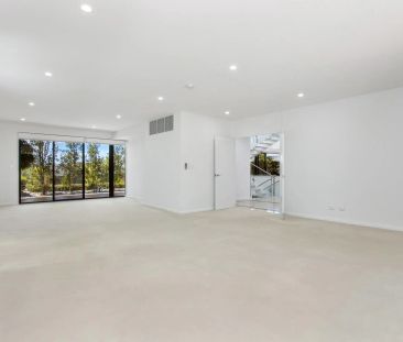 Contemporary Luxury Living in One of Perth's Most Exclusive Addresses - Photo 4