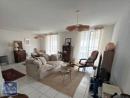 Location Appartement 3 pièces 61m² PERIGUEUX 24000 - Photo 2
