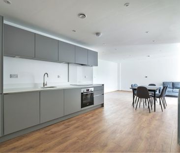 3 bedroom apartment to rent - Photo 3