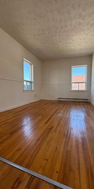 2 CH - 1 SDB - Windsor - $975 /mo - Photo 1