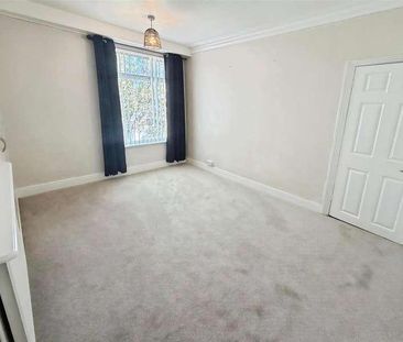 St Peters Avenue, Kettering, NN16 - Photo 2