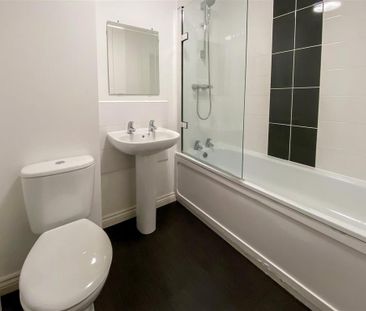 2 bedroom terraced house to rent - Photo 5