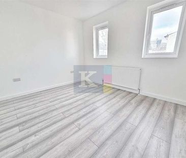 Marshall Drive, Hayes, UB4 - Photo 2