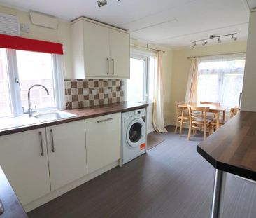 2 bedroom park home to rent - Photo 5