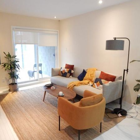 Magnifique condo meublé de 2 chambres au cœur du Plateau - Photo 4