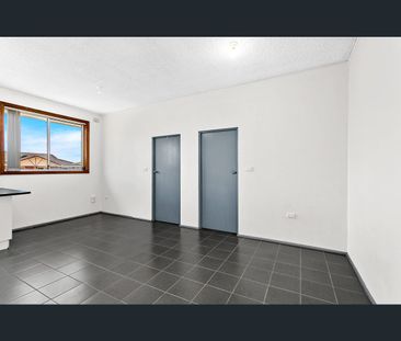 4/13 Peterborough Avenue, Lake Illawarra, NSW 2528 - Photo 3