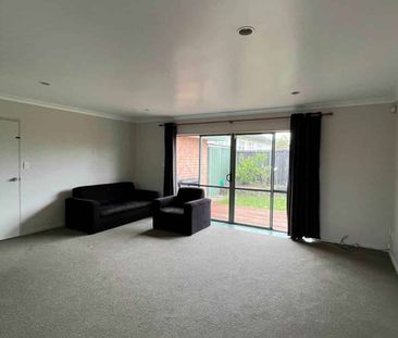 Two Beddie Just For You - Photo 2