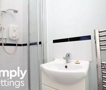 2 Bed property for rent - Photo 5