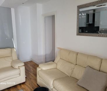 2 bedroom semi-detached house to rent - Photo 4