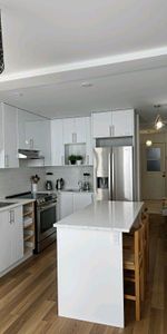 Grand 3 1/2, Rénové/Renovated, Ensoleillé/Sunny a Louer/For Rent - Photo 3