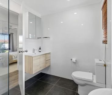 Coombabah - Photo 5