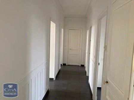 Appartement à louer 4 pièces 76.85m² - Photo 2