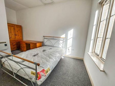 2 bedroom flat to rent - Photo 5