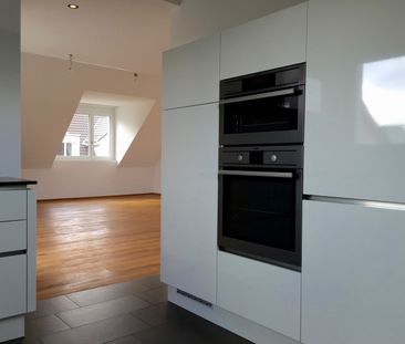 3.5 Zimmer, 111 m², 2. Stock - Photo 1