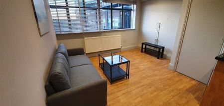 2 Bedroom Apartment - Photo 2