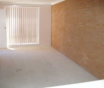 NORTH TAMWORTH - Modern Two Bedroom Townhouse - Photo 4