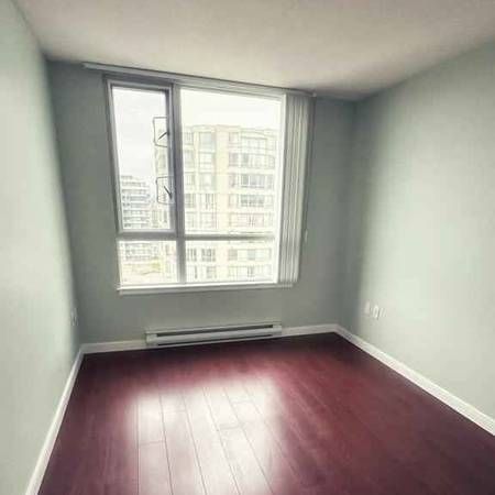 🏠 Richmond Centre Beautiful 2 Bedroom Apartment/Condo for Rent - Photo 3