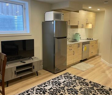 For Lease - 37 Crystal Drive Unit# Basement Unit#1, Richmond Hill, ... - Photo 2