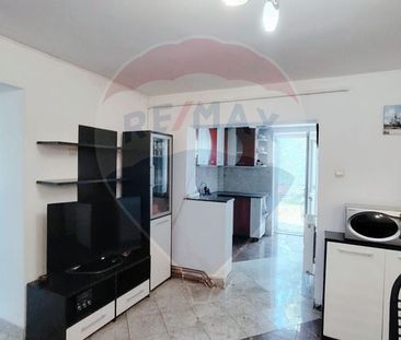 Casa de inchiriat in Centrul Vechi – ideala pentru locu... - Fotografie 3