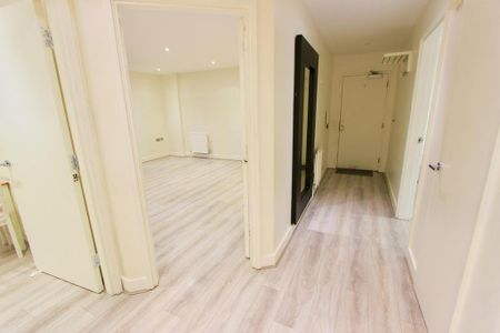 2 bedroom flat to rent - Photo 3