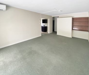 Riverside Apartment Ground floor 2 Bedroom - Photo 5