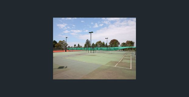 Relaxed Living, Absolute Convenience! - Photo 1