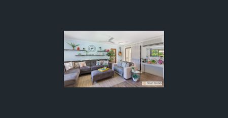 Charming Family Oasis in Annandale - Photo 2