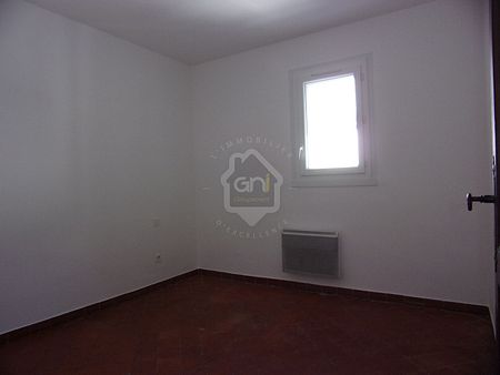 Location maison 86.7 m², St etienne du gres 13103 Bouches-du-Rhône - Photo 5