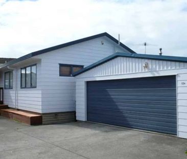 THREE BEDROOM HOME - Photo 5