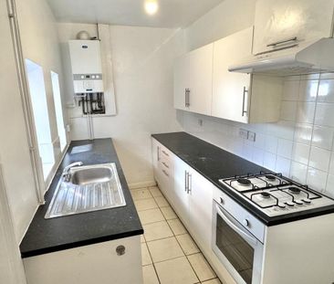 2 bedroom terraced house to rent - Photo 6