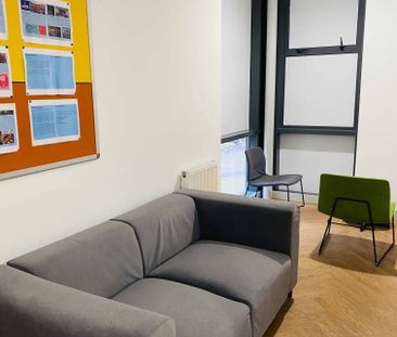 Medium Standard Double Ensuite - Photo 2