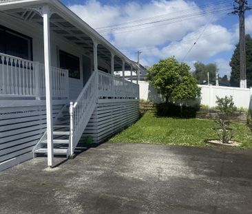 Looking for a home with great street appeal? - Photo 5