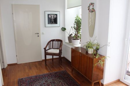 ZENTRALE HELLE WOHNUNG MIT SEEBLICK - Foto 2