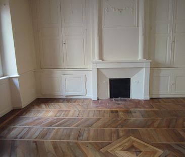 Location Appartement 5 pièces 175m² BRIOUDE 43100 - Photo 1