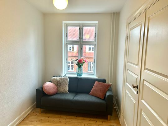 Charmerende lejlighed i det populære Øgadekvarter - Photo 1