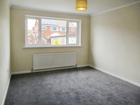 Wolsey Croft, Sherburn In Elmet, Leeds - Photo 3