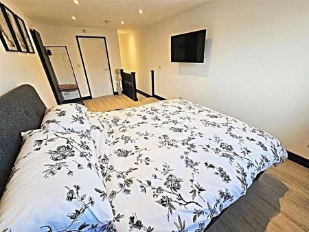 Commercial Street, Beddau, Pontypridd, CF38 - Photo 3