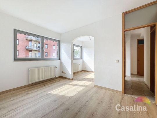 Duplex / Penthouse van 105 m² op de 4e verdieping - Photo 1