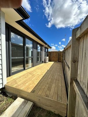Charming 3BR Pukekohe Haven w/ AC & Alarm - Photo 1