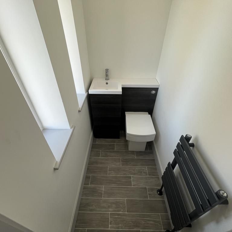 1 bedroom in a house share to rent - Photo 1