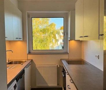 1 möbliertes Zimmer in renovierter 4-Zimmer-WG in Berlin-Spandau - Photo 1