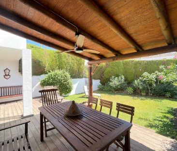 3 Bedroom Townhouse For Rent in Estepona, Málaga - Photo 3