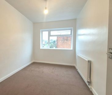 Flat to rent on - Photo 4
